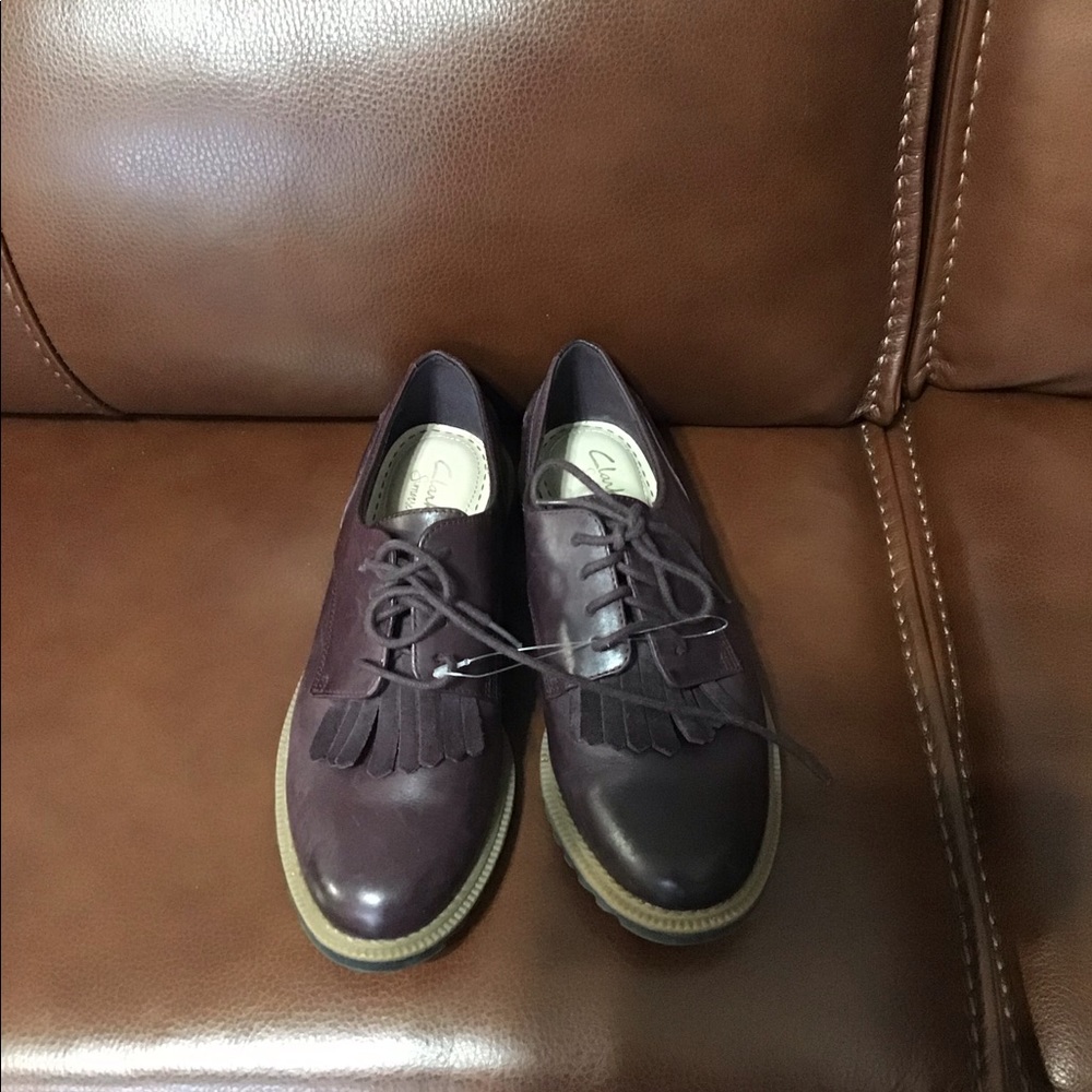 Clark Shoes - Picture 5 of 6